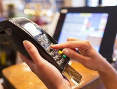 Λήγει η προθεσμία για τη δήλωση επαγγελματικού λογαριασμού – Έρχεται πρόστιμο 1.000 ευρώ